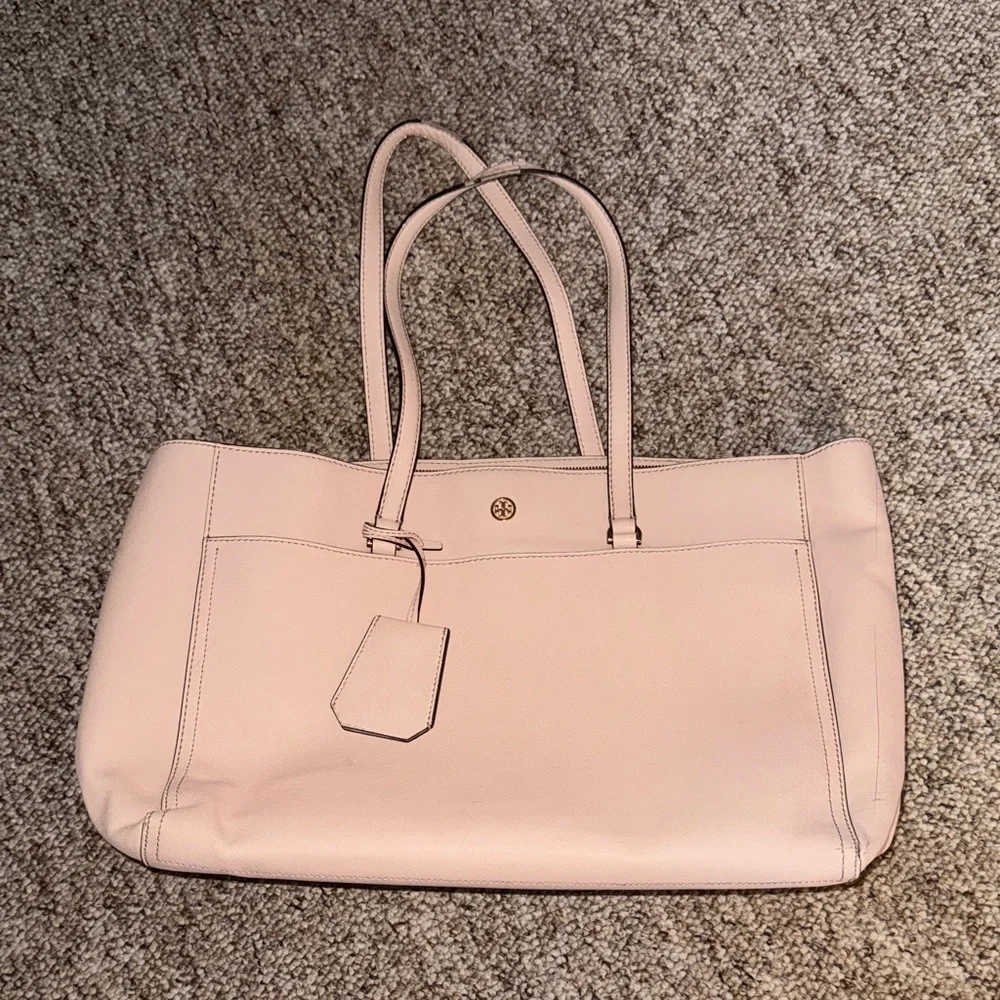 Tory Burch chic tory